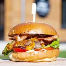 Burger - Reštaurácia na panvici