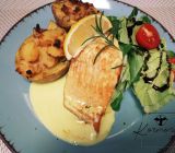 Losos so smotanovou citrónovou omáčkou a plnenými zemiakmy